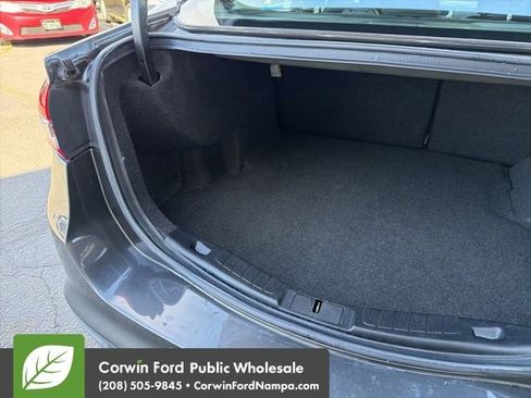 Used 2018 Ford Fusion SE w/ Fusion SE Technology Package FWD image 30