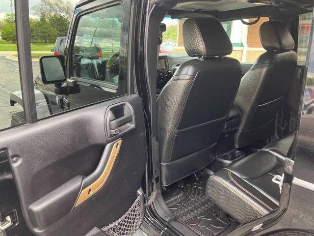 Used 2014 Jeep Wrangler Unlimited Sahara AWD/4WD image 20