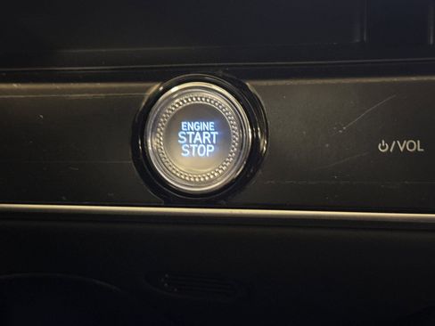 New 2026 Genesis GV70 2.5T AWD/4WD image 23