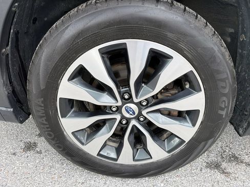 Certified 2024 Subaru Outback Limited AWD/4WD image 8