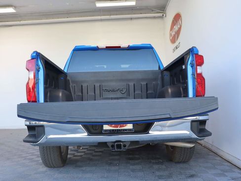 Certified 2025 Chevrolet Silverado 1500 LT w/ LPO, Dark Essentials Package AWD/4WD image 5