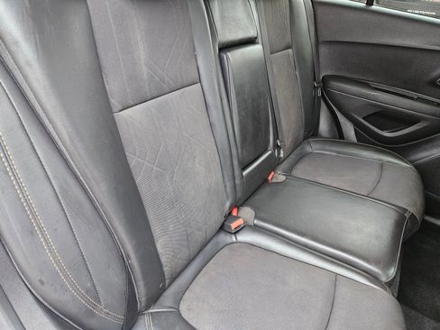 Used 2018 Chevrolet Trax LT w/ LT Convenience Package image 58