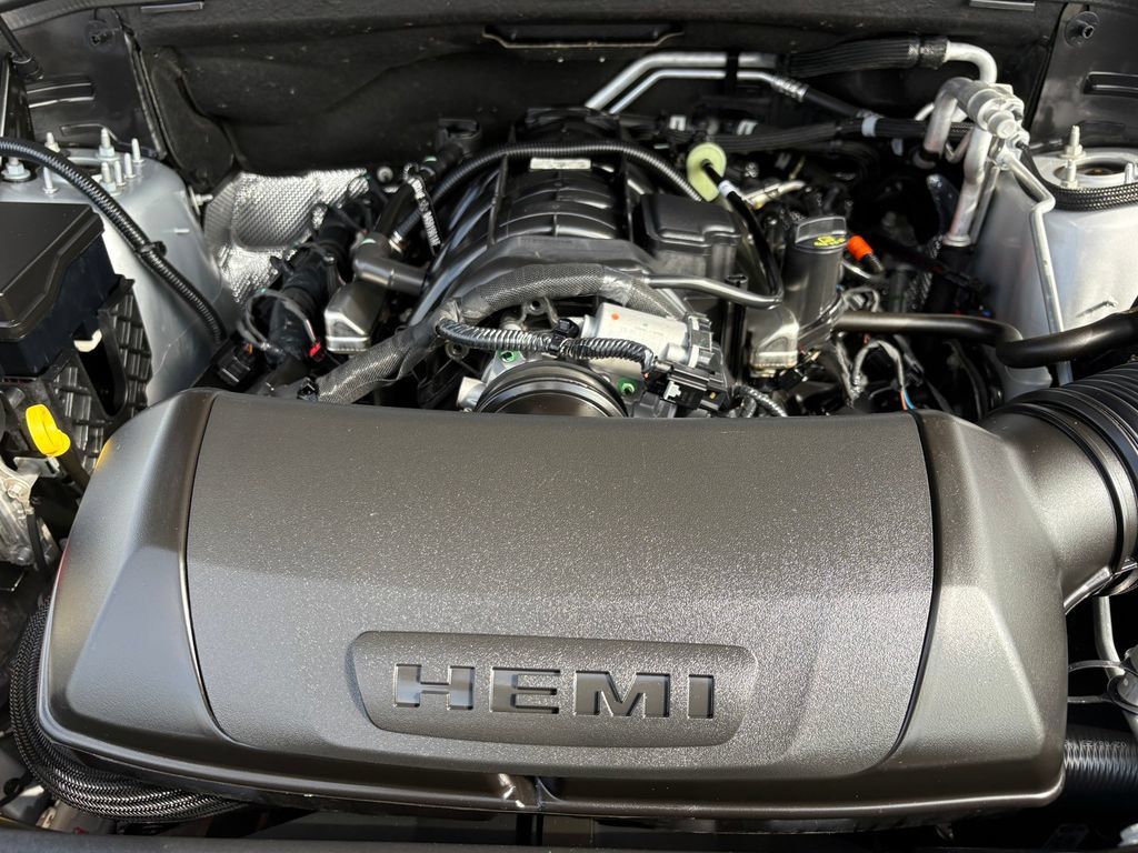 Used 2025 Dodge Durango R/T AWD/4WD image 26