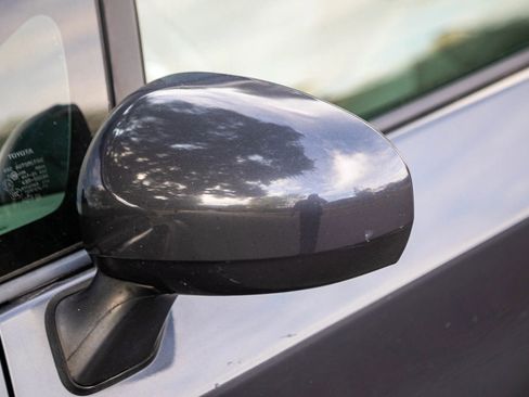 Used 2011 Toyota Prius Four w/ Solar Roof Pkg FWD image 19