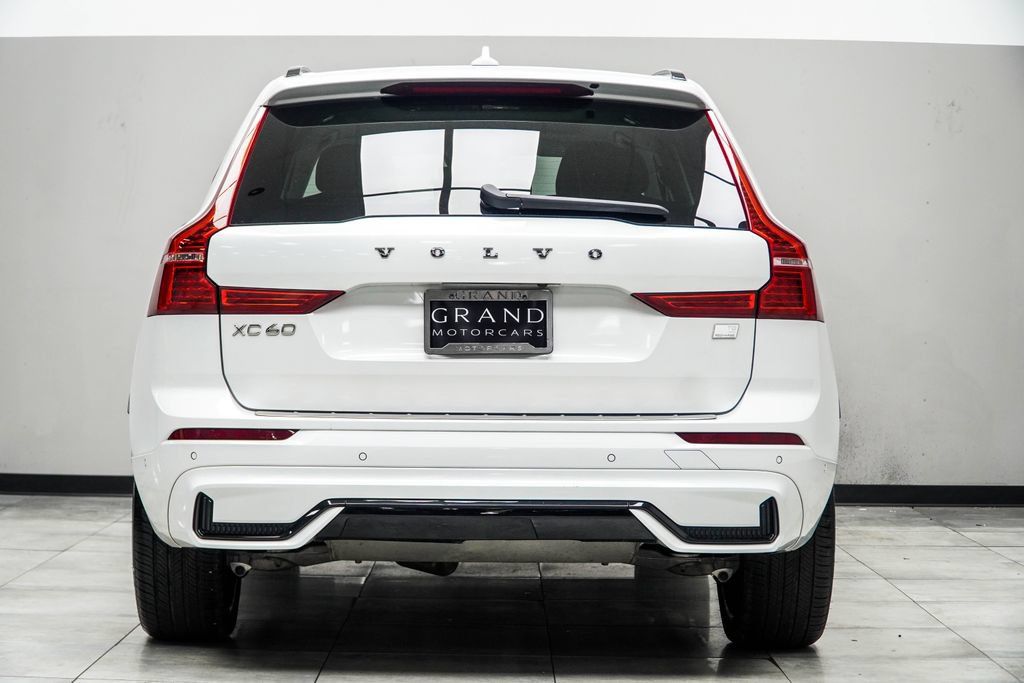 Used 2023 Volvo XC60 T8 Ultimate w/ Climate Package AWD/4WD image 13