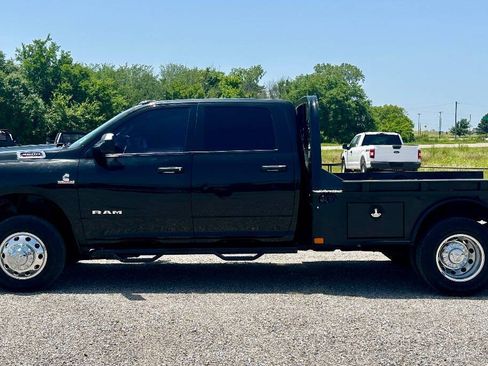 Used 2022 RAM 3500 Tradesman AWD/4WD image 2