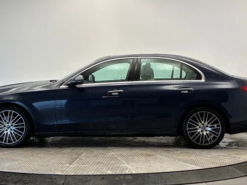 Used 2023 Mercedes-Benz C 300 4MATIC Sedan image 2