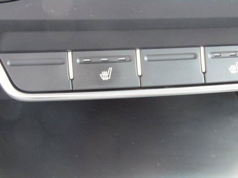 Used 2017 Kia Sorento AWD w/ LX Convenience Package image 22