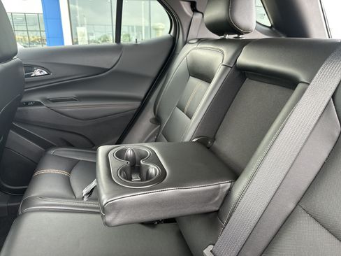Used 2024 Chevrolet Equinox Premier FWD image 31