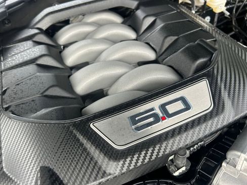 Used 2025 Ford Mustang GT Premium image 30