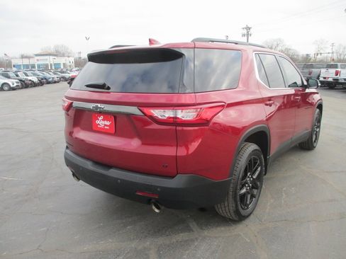 Used 2019 Chevrolet Traverse LT image 3