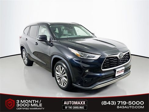 Used 2022 Toyota Highlander Platinum image 1