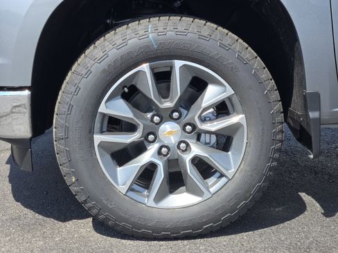 New 2026 Chevrolet Silverado 1500 LT AWD/4WD image 9