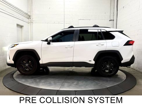 Used 2023 Toyota RAV4 LE AWD/4WD image 6