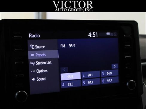 Used 2020 Toyota Corolla LE FWD image 22