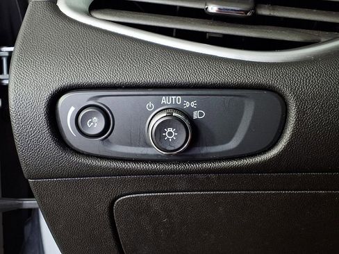 Used 2025 Chevrolet Malibu LS image 24