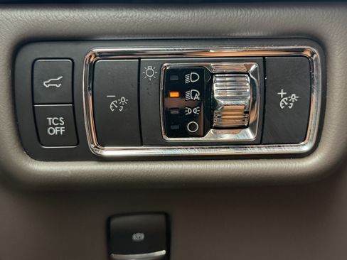 Used 2023 Lincoln Nautilus Reserve FWD image 31
