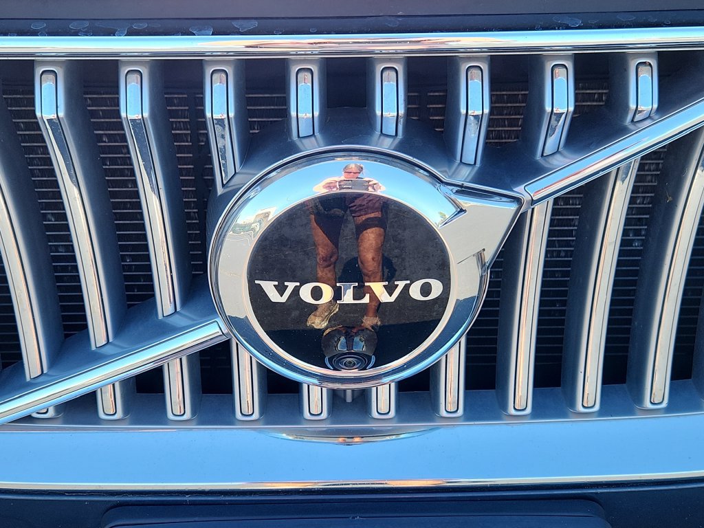 Used 2023 Volvo XC90 T8 Ultimate AWD/4WD image 11