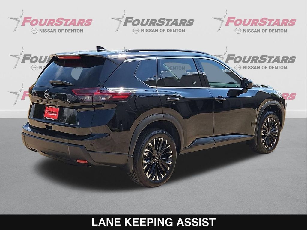 New 2026 Nissan Rogue Dark Armor FWD image 4