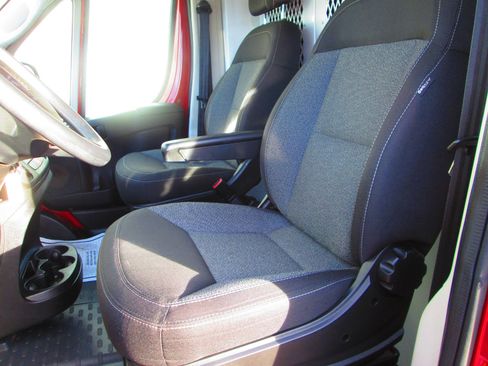 Used 2018 RAM ProMaster 1500 image 11