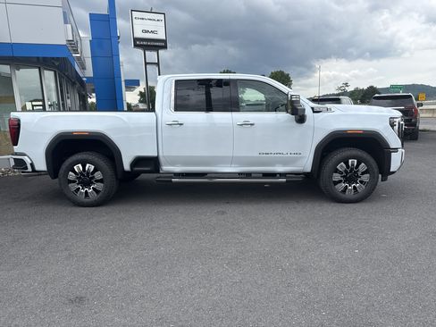 New 2026 GMC Sierra 2500 Denali AWD/4WD image 2