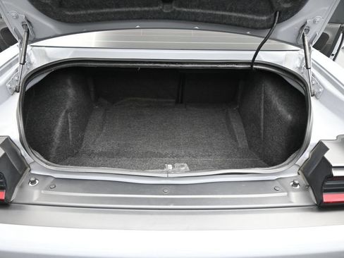 Used 2021 Dodge Challenger R/T Scat Pack RWD image 21