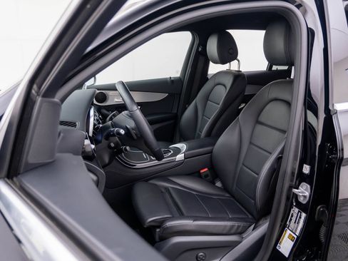 Certified 2019 Mercedes-Benz GLC 300 4MATIC image 15