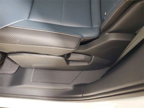 Used 2022 Volkswagen Atlas Cross Sport SEL R-Line image 13