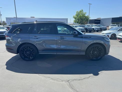 Used 2025 Lincoln Aviator Reserve w/ Equipment Group 201A AWD/4WD image 6