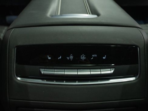 Used 2025 Cadillac Escalade ESV Sport Platinum image 41