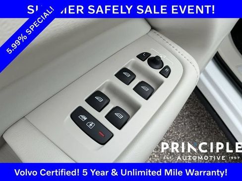 Certified 2023 Volvo XC60 B5 Plus w/ Protection Package Premier AWD/4WD image 28