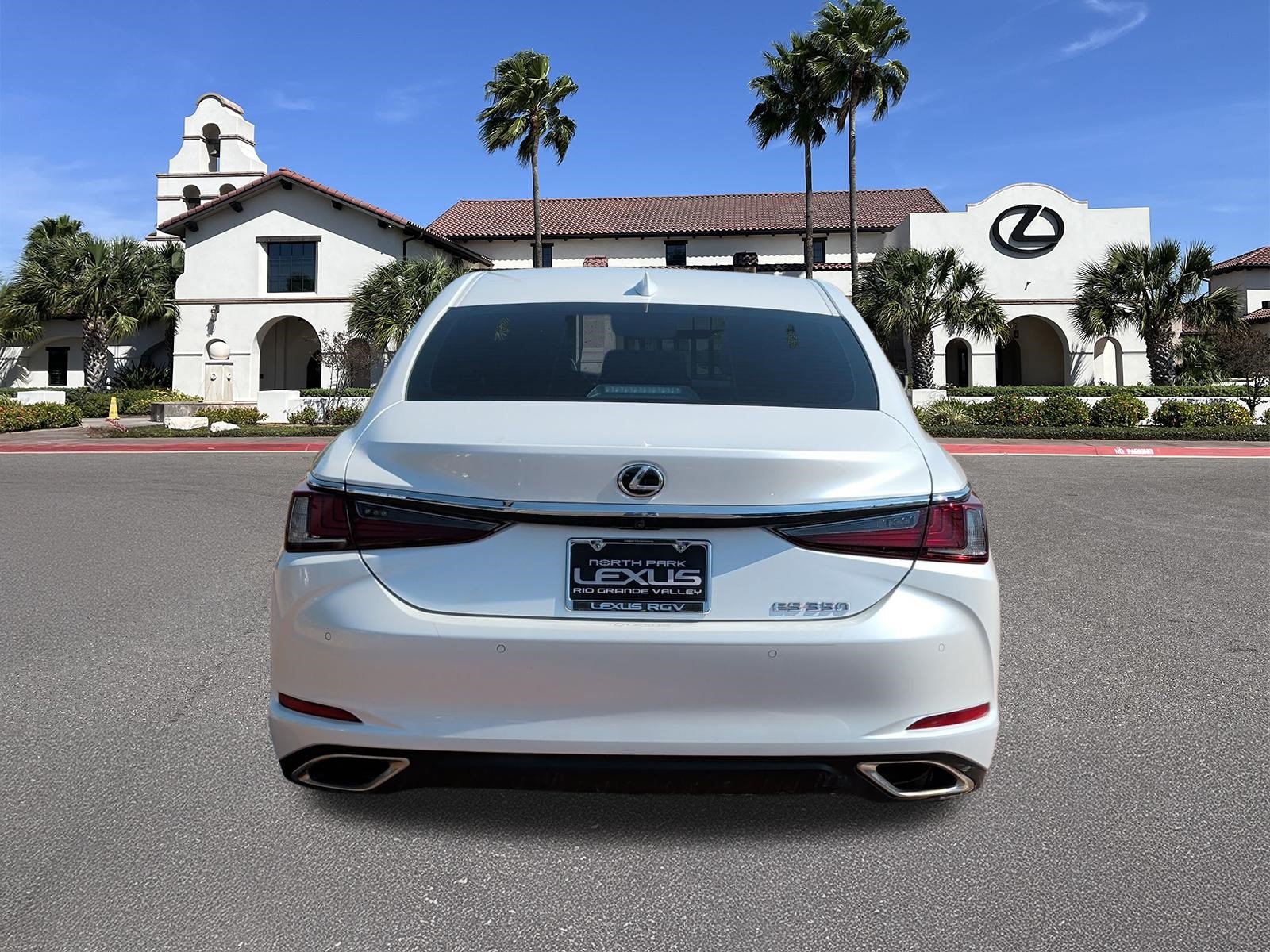 Used 2025 Lexus ES 350 w/ Premium Package FWD image 3