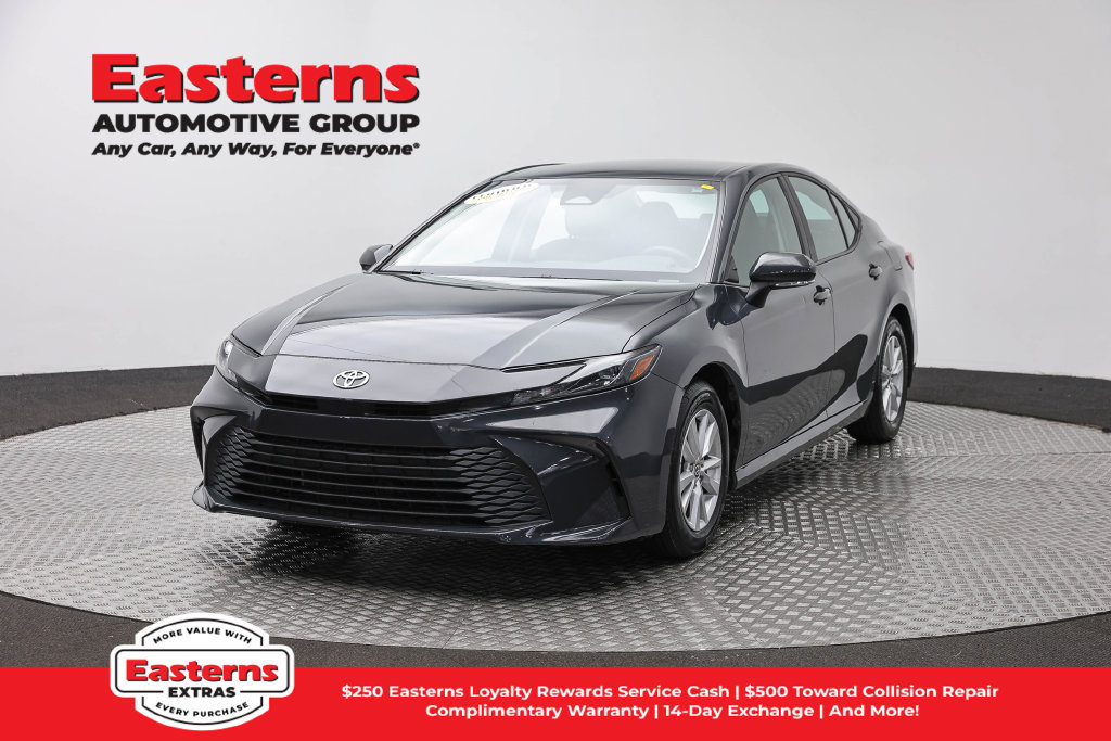 Used 2025 Toyota Camry LE FWD image 1