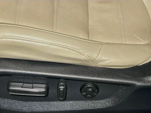 Used 2019 Honda CR-V Touring image 15