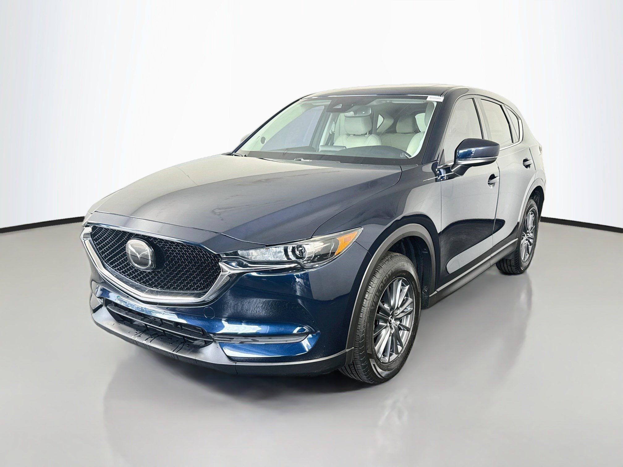 Used 2020 MAZDA CX-5 Touring FWD image 4