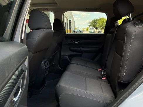 Used 2025 Honda CR-V EX image 12