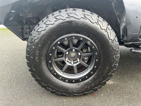 Used 2009 Toyota Tacoma 4x4 Double Cab image 16