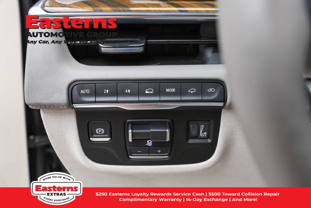 Used 2024 Cadillac Escalade ESV Sport Platinum w/ LPO, ONYX Package AWD/4WD image 20