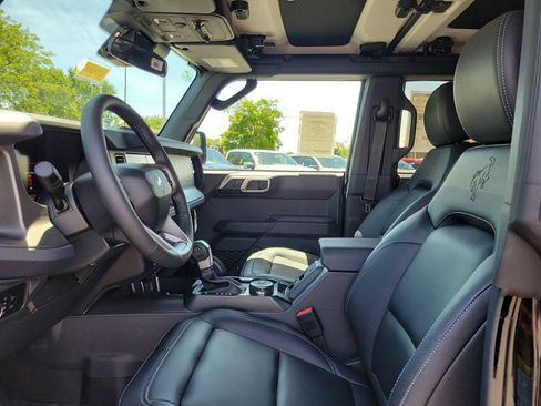 New 2026 Ford Bronco Big Bend w/ Black Diamond Package AWD/4WD image 17