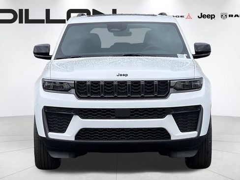 New 2026 Jeep Grand Cherokee Altitude AWD/4WD image 5