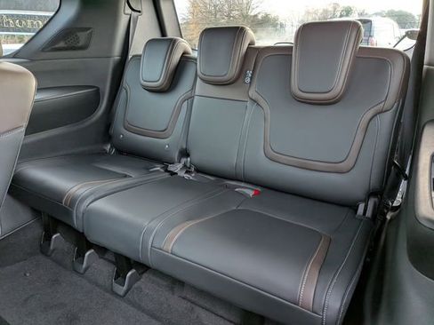 New 2026 Nissan Armada SL w/ Captain's Chari Seat Package image 9