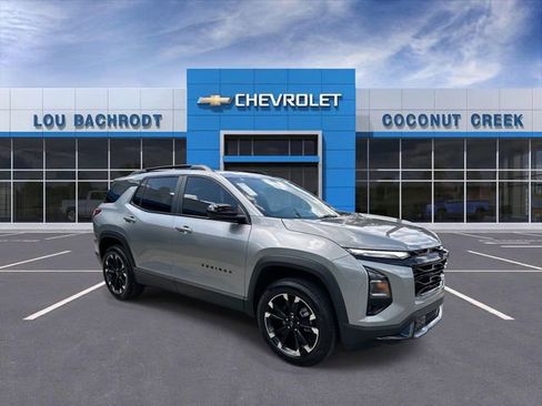 Used 2025 Chevrolet Equinox RS w/ Safety and Technology Package FWD image 2