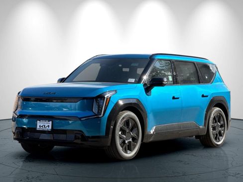 New 2026 Kia EV9 Land w/ Nightfall Edition Package image 8