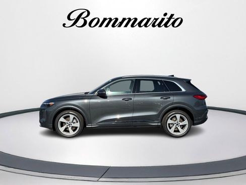 New 2025 Audi Q5 Prestige image 2