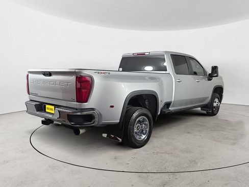 Used 2021 Chevrolet Silverado 3500 LT w/ Convenience Package AWD/4WD image 5