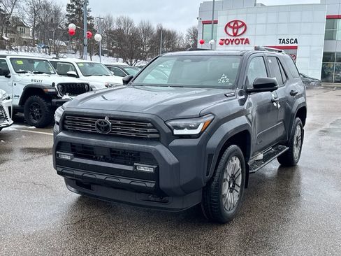 New 2026 Toyota 4Runner 4WD image 3