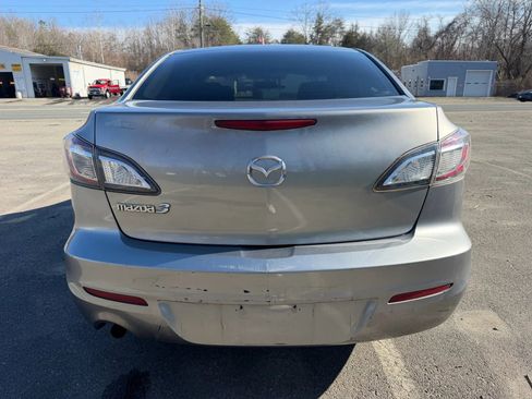 Used 2012 MAZDA MAZDA3 i Sport image 8