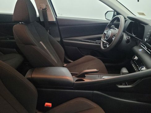 Used 2023 Hyundai Elantra SEL w/ Cargo Package FWD image 21