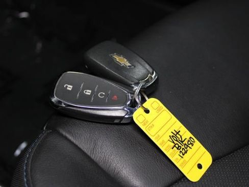 Used 2016 Chevrolet Volt Premier w/ Driver Confidence Package image 16