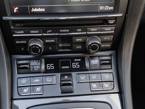 Used 2014 Porsche 911 Turbo S image 20